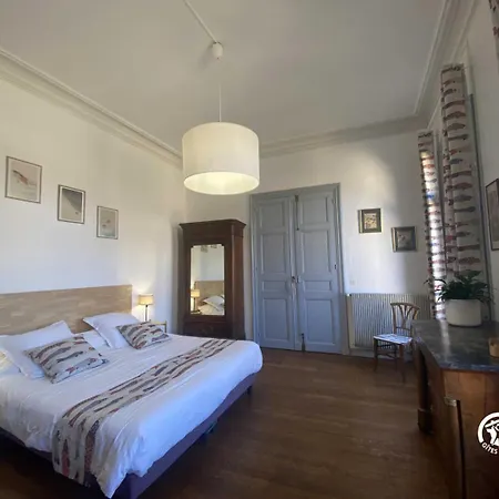 Couette-café La Maison Bachelet 3*