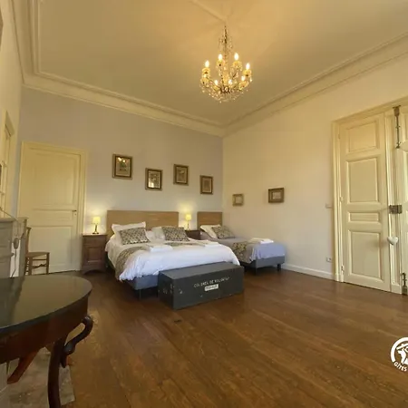 La Maison Bachelet Couette-café 3*